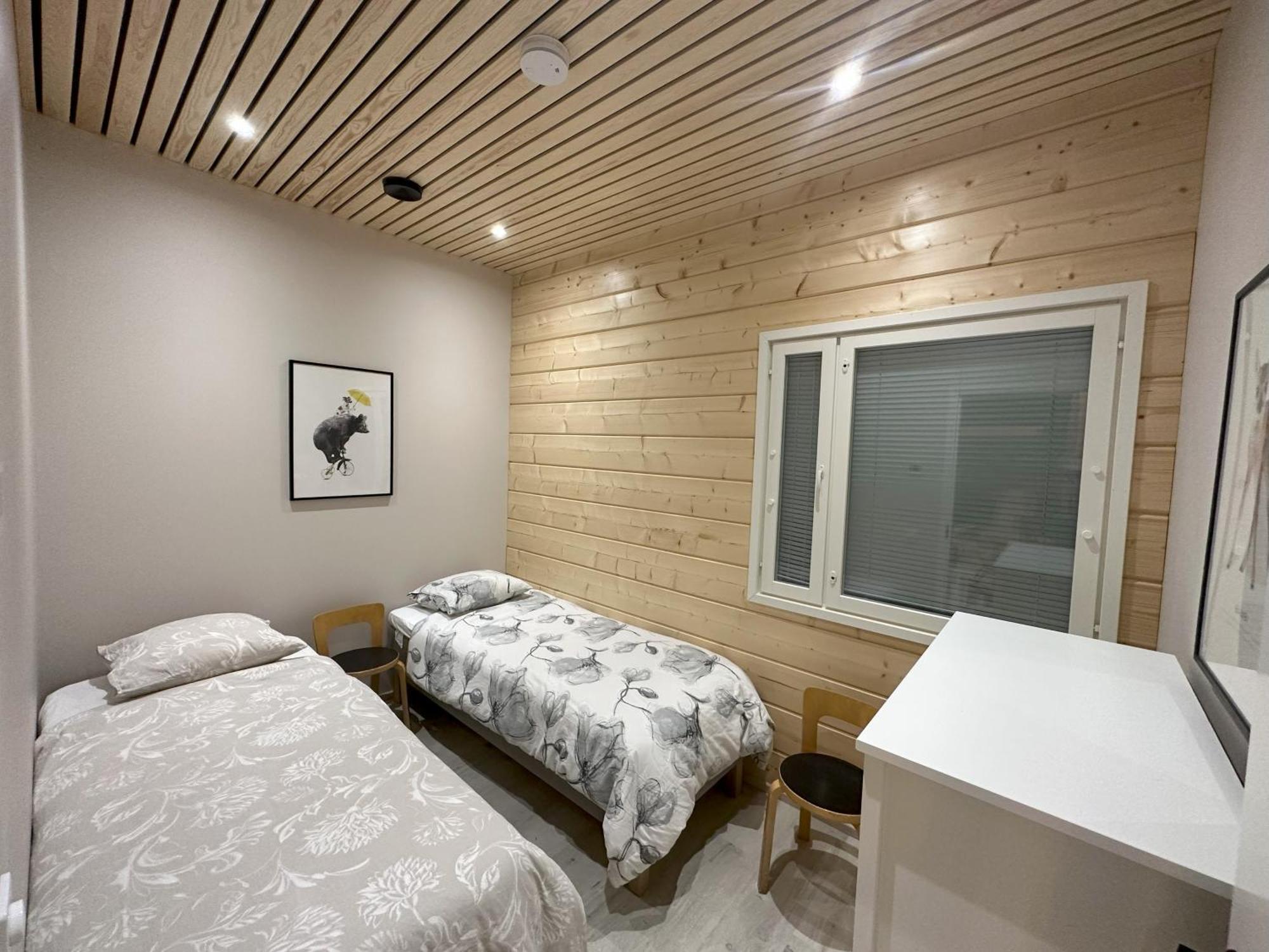 Lakeside Lodge Norvis 罗瓦涅米 外观 照片